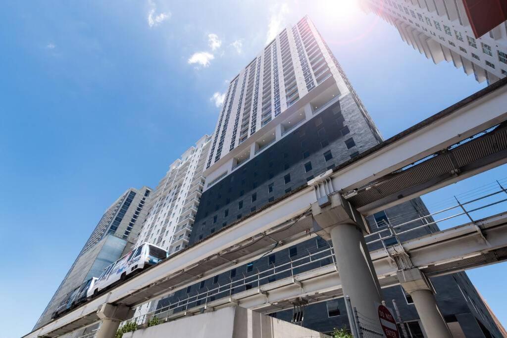 Stylish Modern Downtown Studio Free Parking Appartement Miami Buitenkant foto